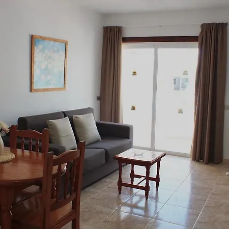 In Americas Floritas Daire *